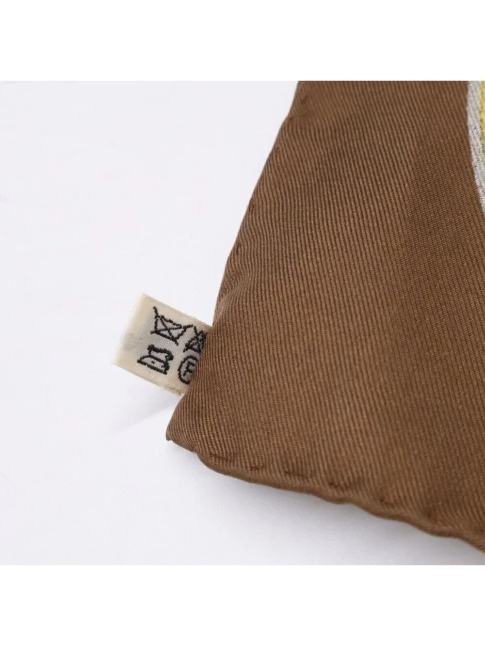 Hermes Grand Apparat Silk Carre 90 Scarf